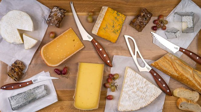 
                    Goat cheese knife of the fromago knife series from Windmühle