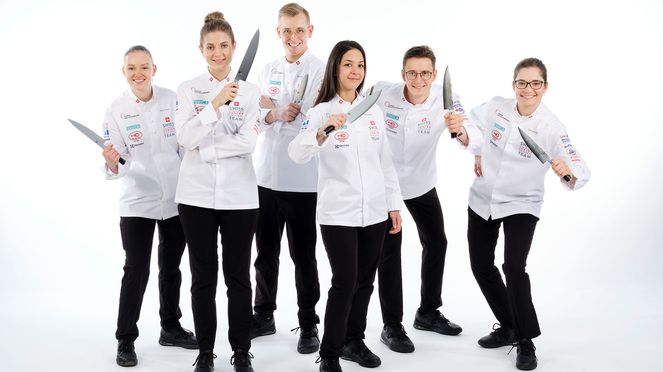 
                    Bloc à couteaux Shun White de Kai, partenaire de l'équipe nationale Junior des cuisiniers