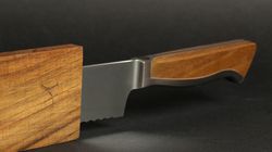 Caminada Messer & Accessoires, Caminada Brotmesser mit Holzscheide