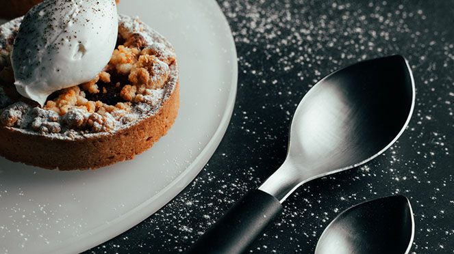 
                    La cuillère Quenelle triangle est conçue pour des quenelles de 8 cm de long