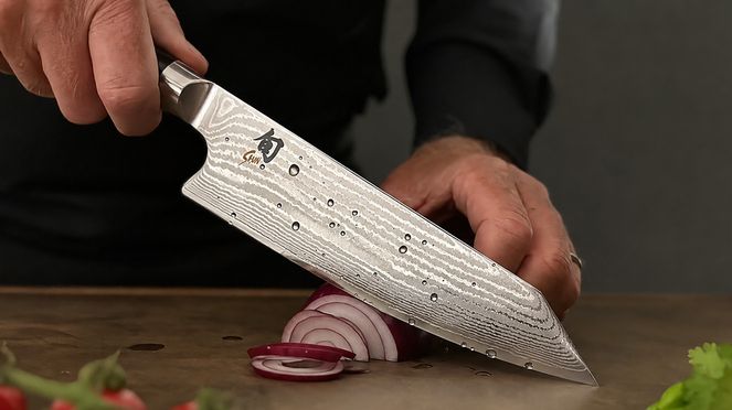 
                    Kai Shun Kiritsuke pour couper du poisson, de la viande et des légumes