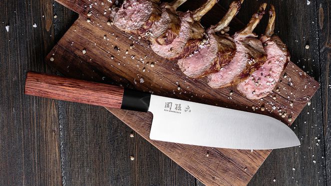 
                    Red Wood Santoku con la carne