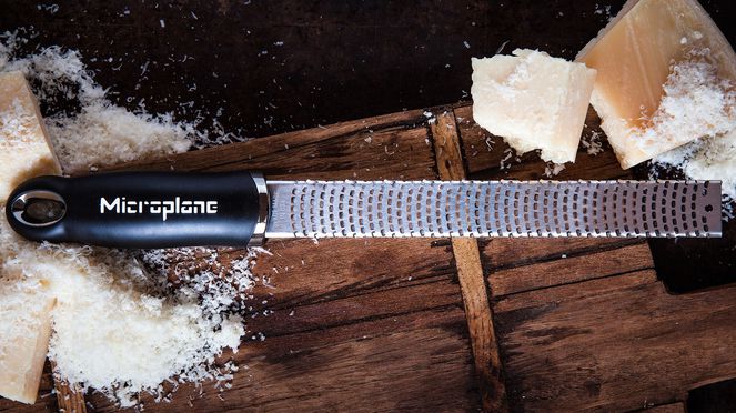 
                    Microplane Zester für Käse