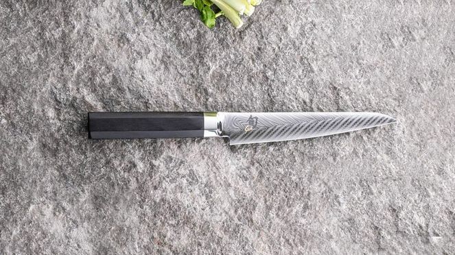 
                    The Kai Dual Core utility knife is a multi-talented tool